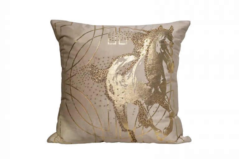 фото 70SW-38059 Подушка с бисером, стеклярусом и вышивкой "Голден Спирит" беж 45*45